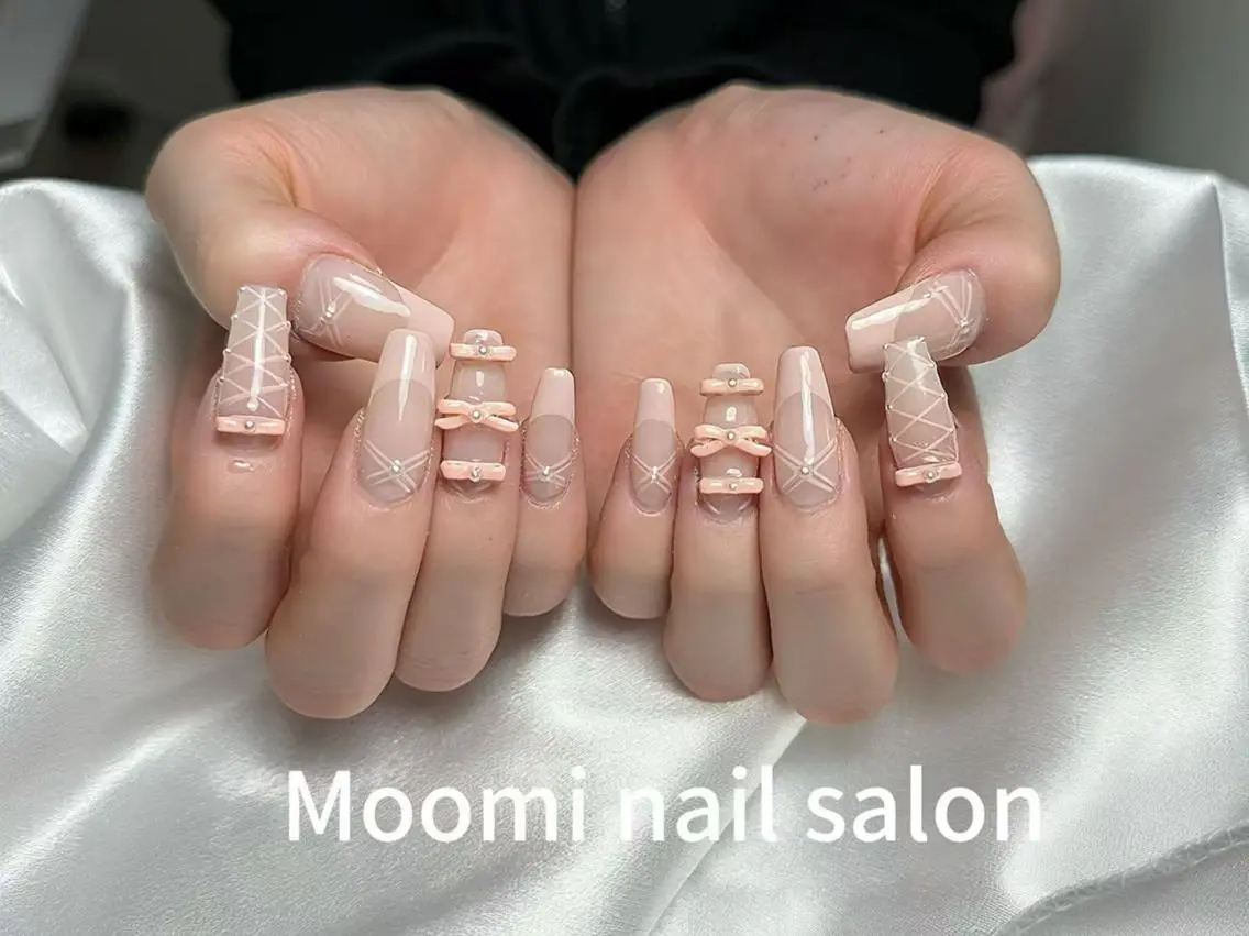 セミロング 韓国風ヘア ハンドネイル Moomi nail salonのネイルデザイン