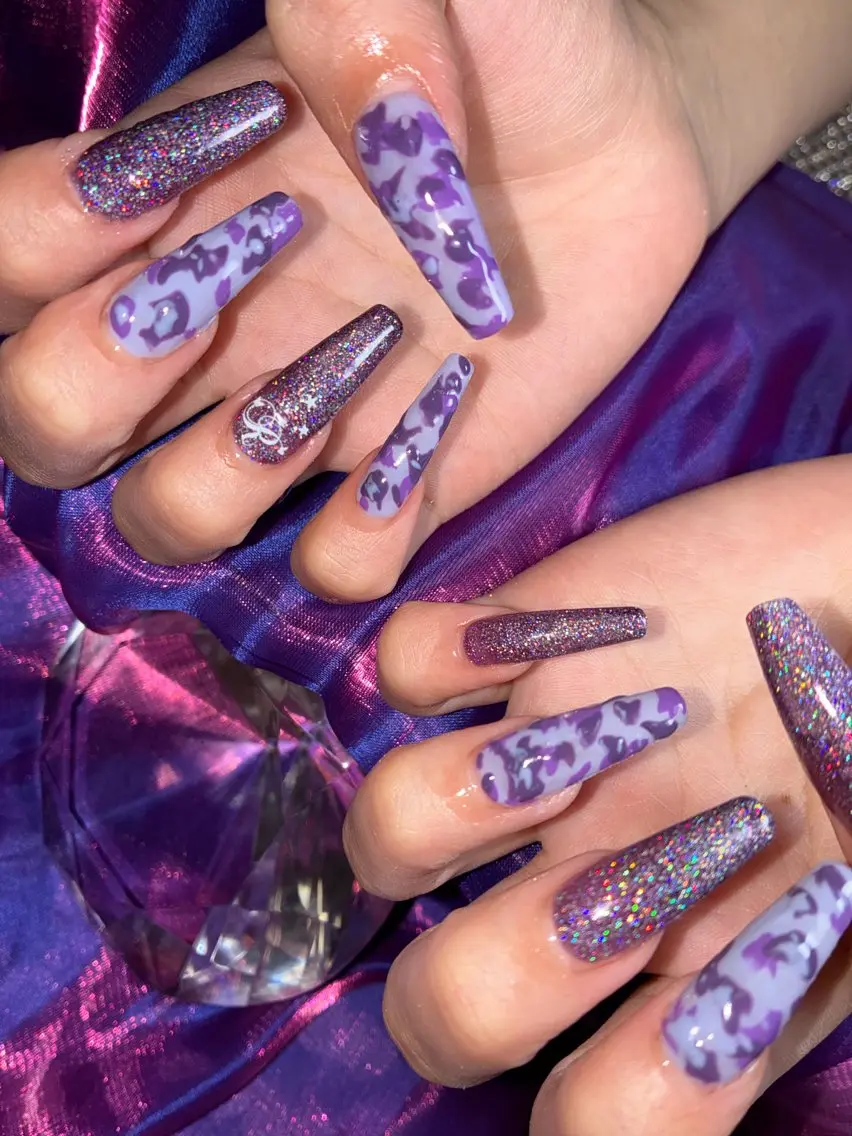 ミディアム ハンドネイル YOKOSUKA NAILS💅🩶のネイルデザイン