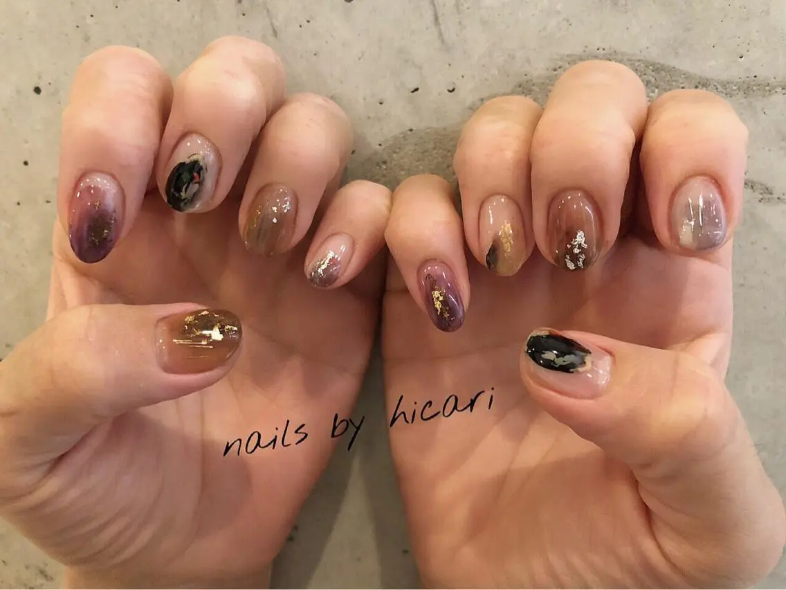 ショート カラー ネイル マツエク・マツパ illum hicariのネイルデザイン