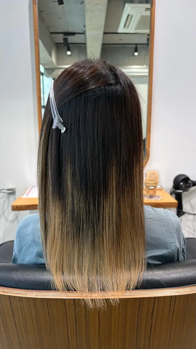 ロング 伸ばしかけ 縮毛矯正 トリートメント パル__レイヤー/パ ーマ/デザインカラーのヘアスタイル