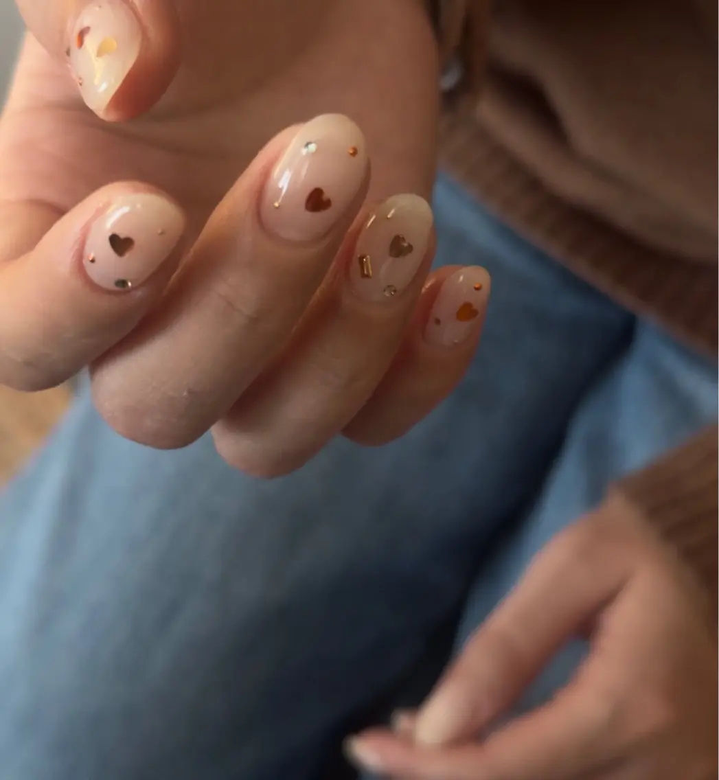 ネイル ハート ニュアンスネイル バレンタイン ハンドネイル lacier nailのネイルデザイン