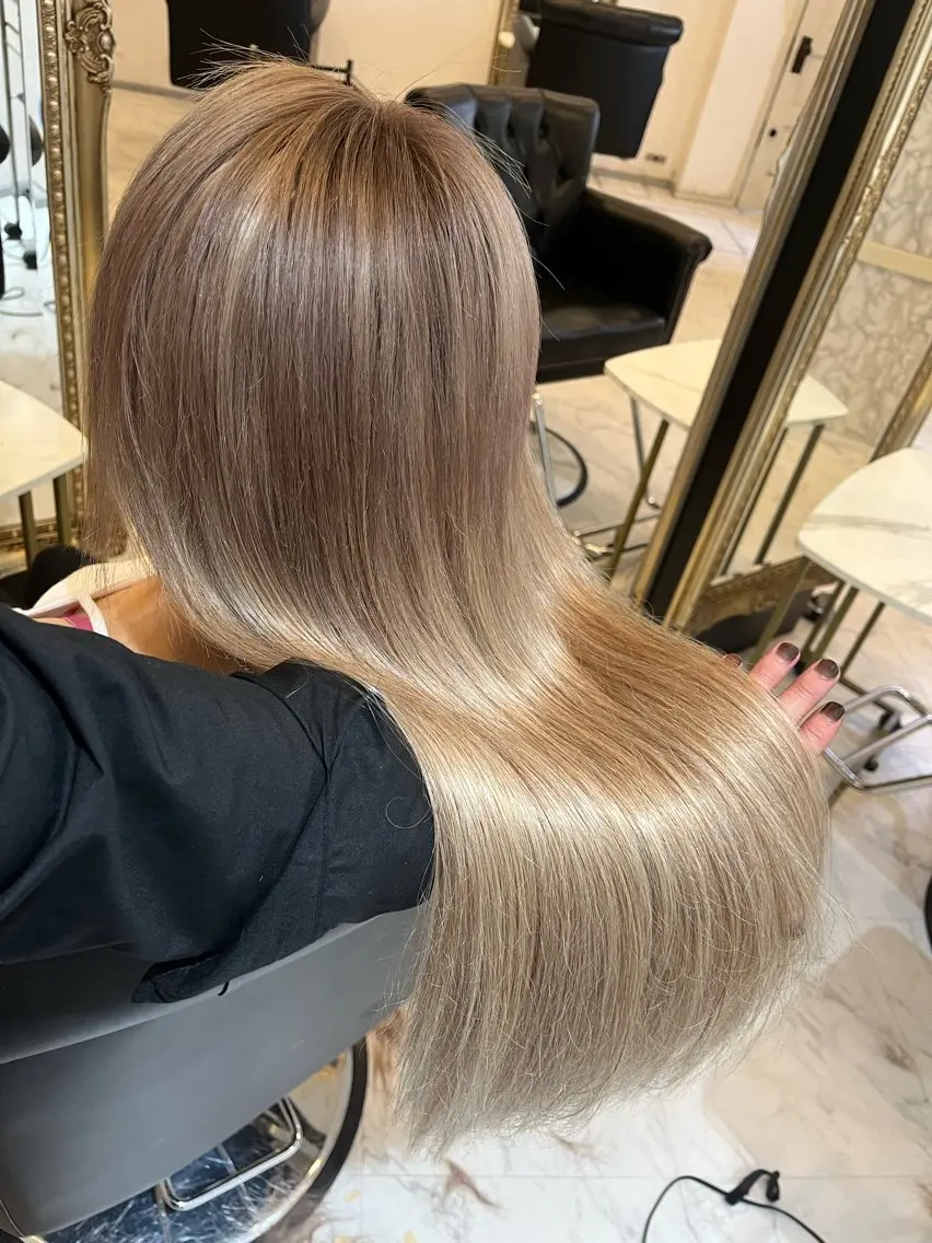 ロング エクステ ケアブリーチ&シール エクステの店和田翔莉のヘアスタイル