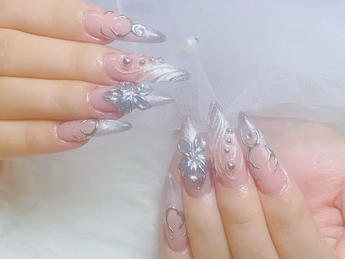 ネイル チークネイル 長さ出し フラッシュネイル フレンチネイル グラデーション ハンドネイル AN NAIL 高田馬場のネイルデザイン