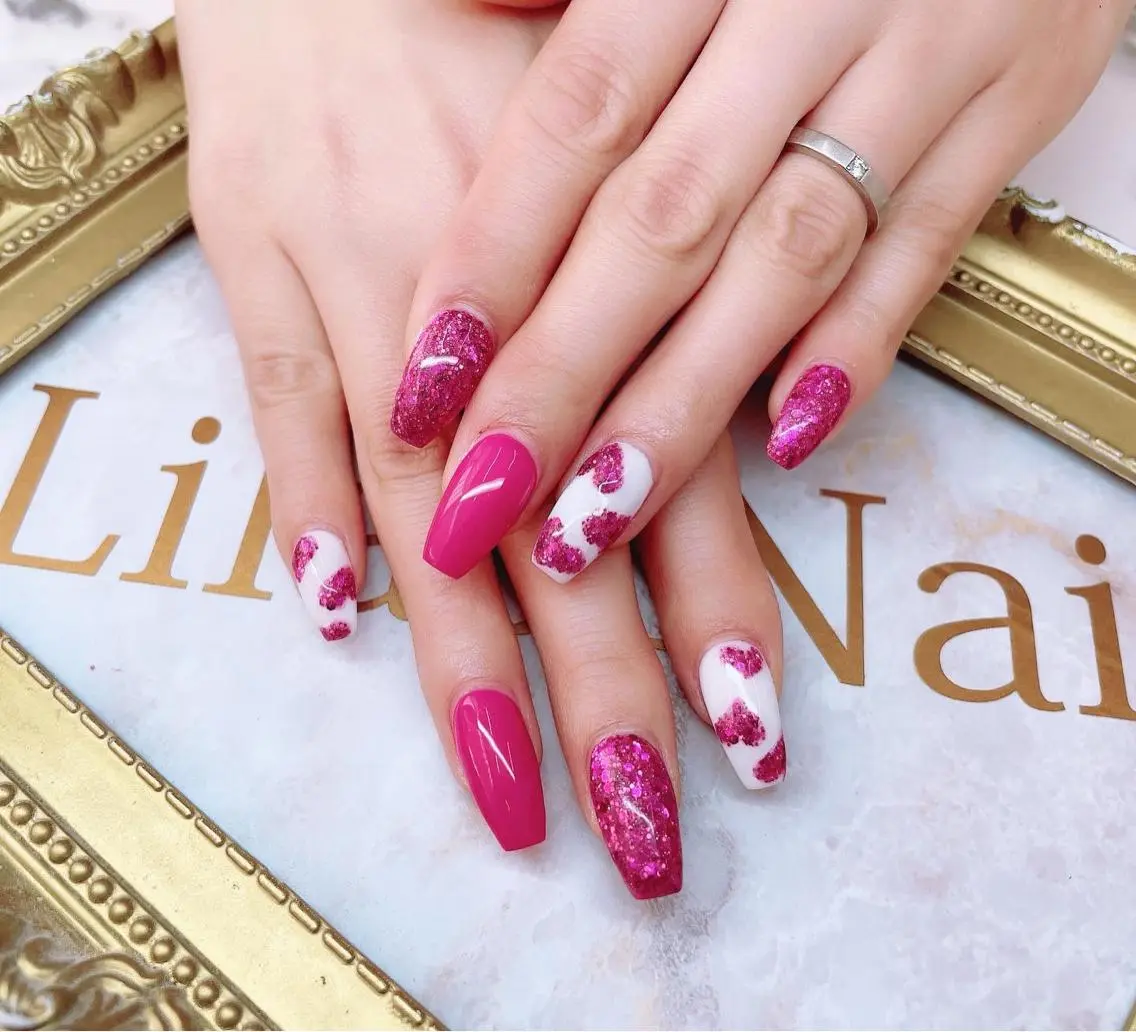 ネイル ブラウン ジェルネイル ハードジェル ハート キラキラネイル Lilas Nailのネイルデザイン