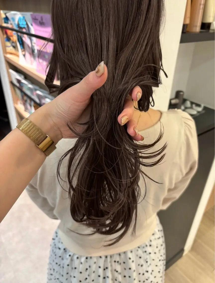セミロング 髪質改善 トリートメント モテ髪‎🫧赤み消し カラー表参道きょうこのヘアスタイル