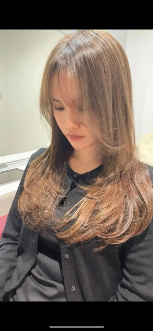 ロング Merlyosaka 早川未来のヘアスタイル