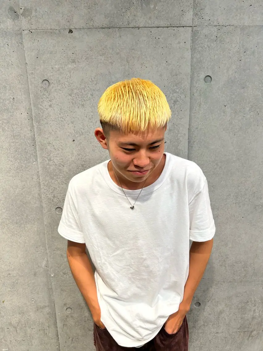 ショート カラー guzzle原宿 佐野将貴のヘアスタイル