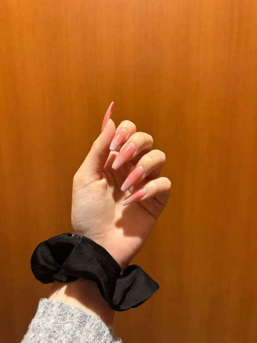 ✧長さだしありベースカラーありグラデーション￥8,000の写真