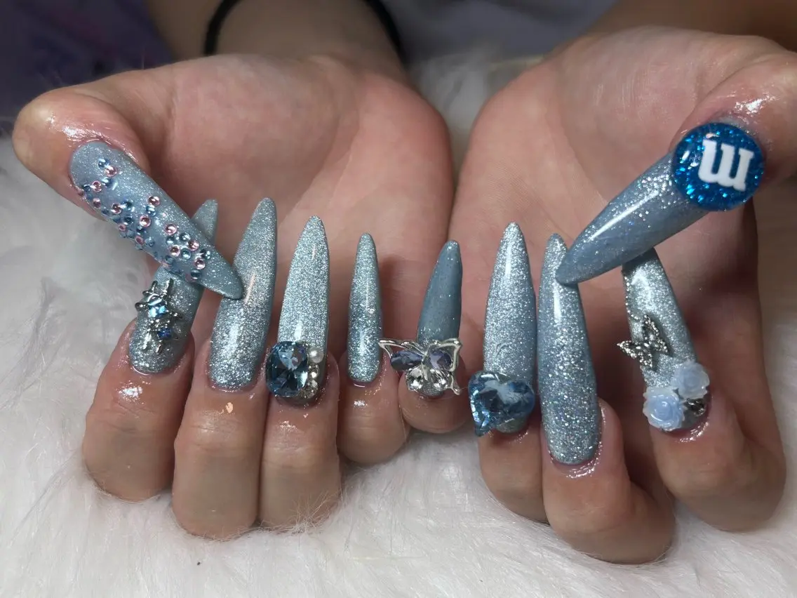 ネイル ラメ(グリッター) r.nail BY 森山🦋のネイルデザイン