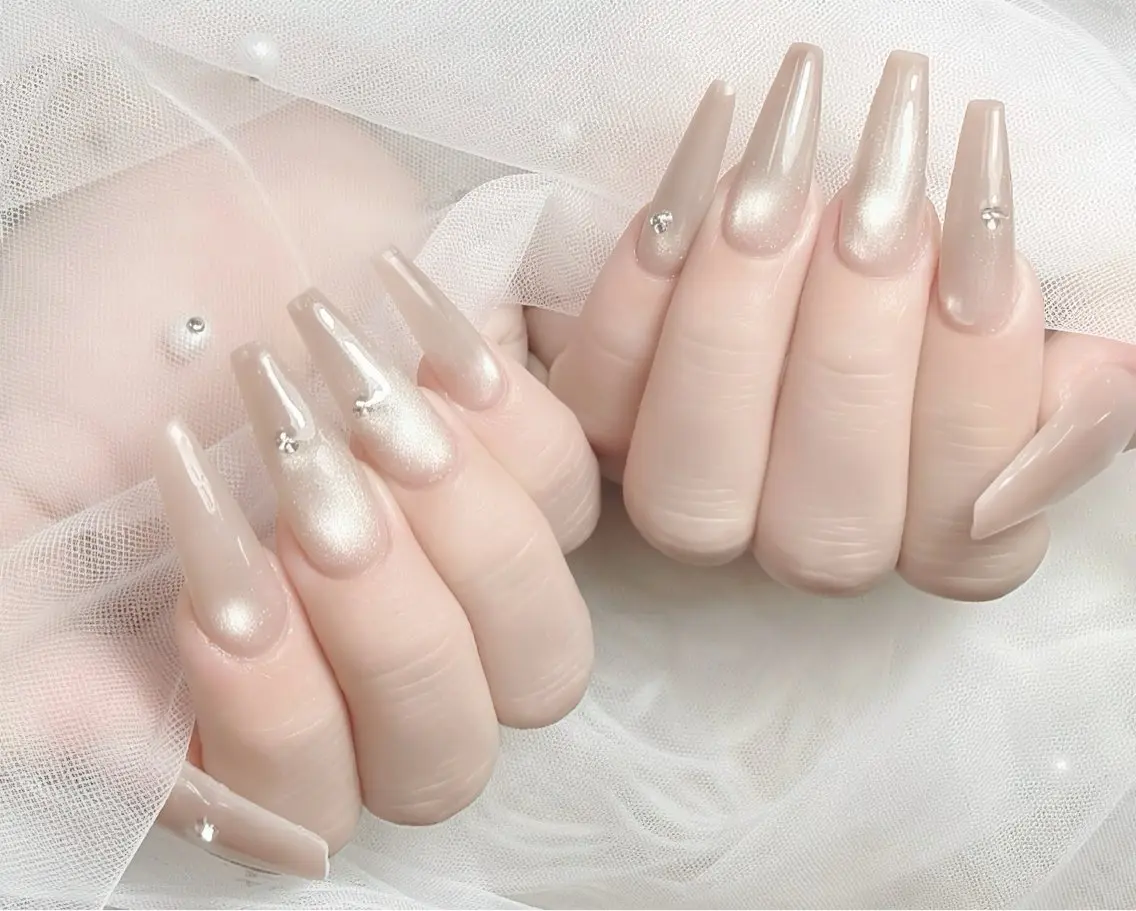 ネイル マグネットネイル シンプルネイル ハンドネイル ハンドケア Gote Kawa nail salonのネイルデザイン