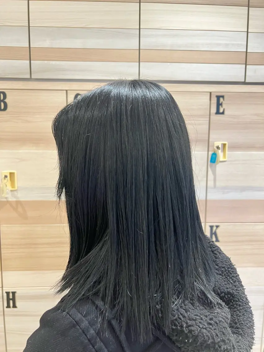 ロング カラー 黒髪 ブルーカラー ブルーブラック 男性カットモデル募集 杉口 遼のヘアスタイル
