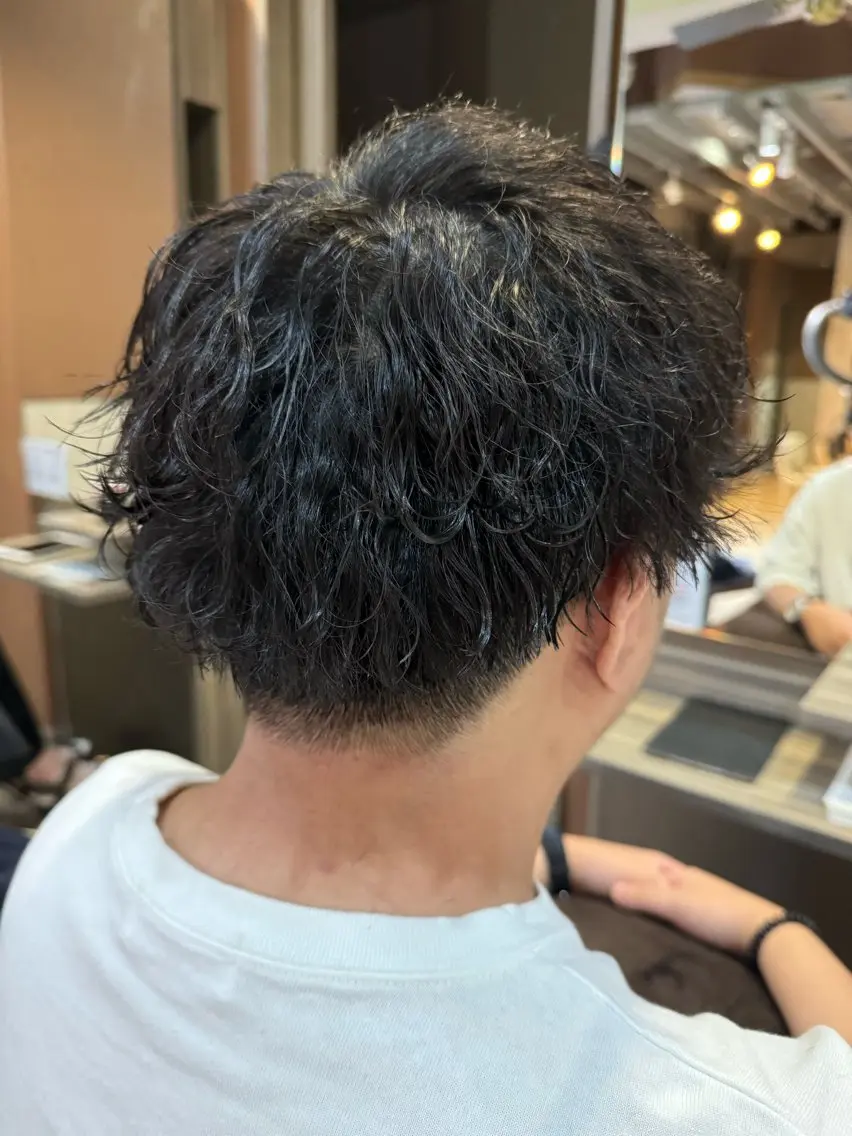 ショート パーマ メンズ カット パーマ 透明感カラー& メンズアイブロウ専門のヘアスタイル