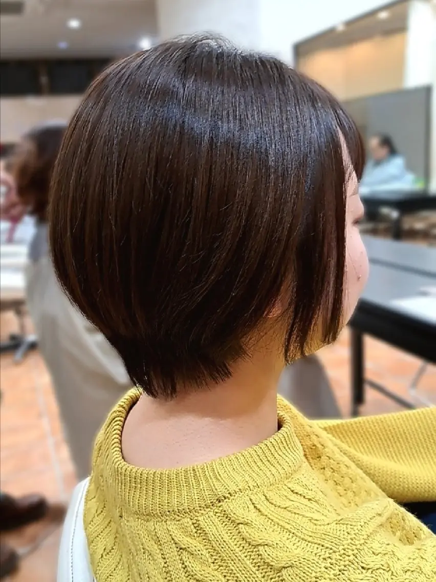 ショート カラー ショートボブ ベージュカラー ショコラベージュ ボブ ショートヘア 💜𝑳𝑼𝑵𝑨 🌻母良田愛美🌻のヘアスタイル