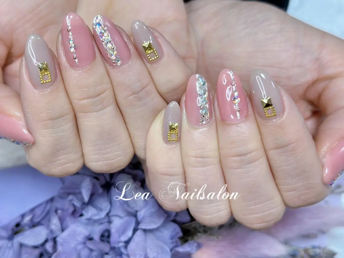 ミディアム カラー ネイル Le’a NailSalonのネイルデザイン