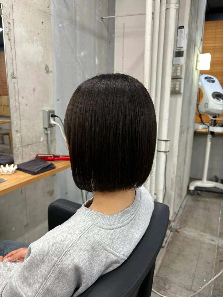 ショート カラー mono / Manatoのヘアスタイル