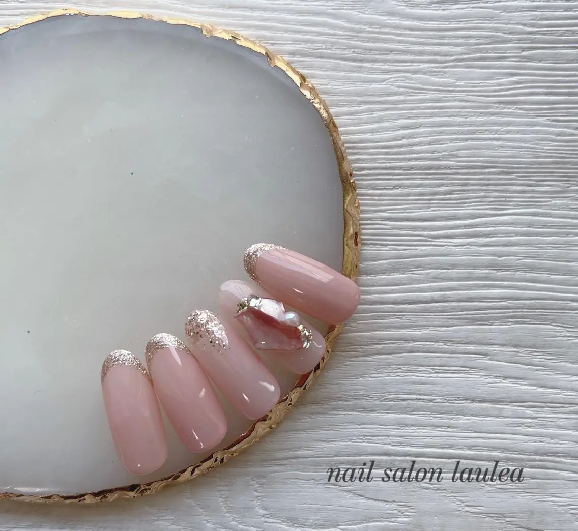 ネイル ラメ(グリッター) ニュアンスネイル 夏ネイル ハンドネイル nail salon Lauleaのネイルデザイン