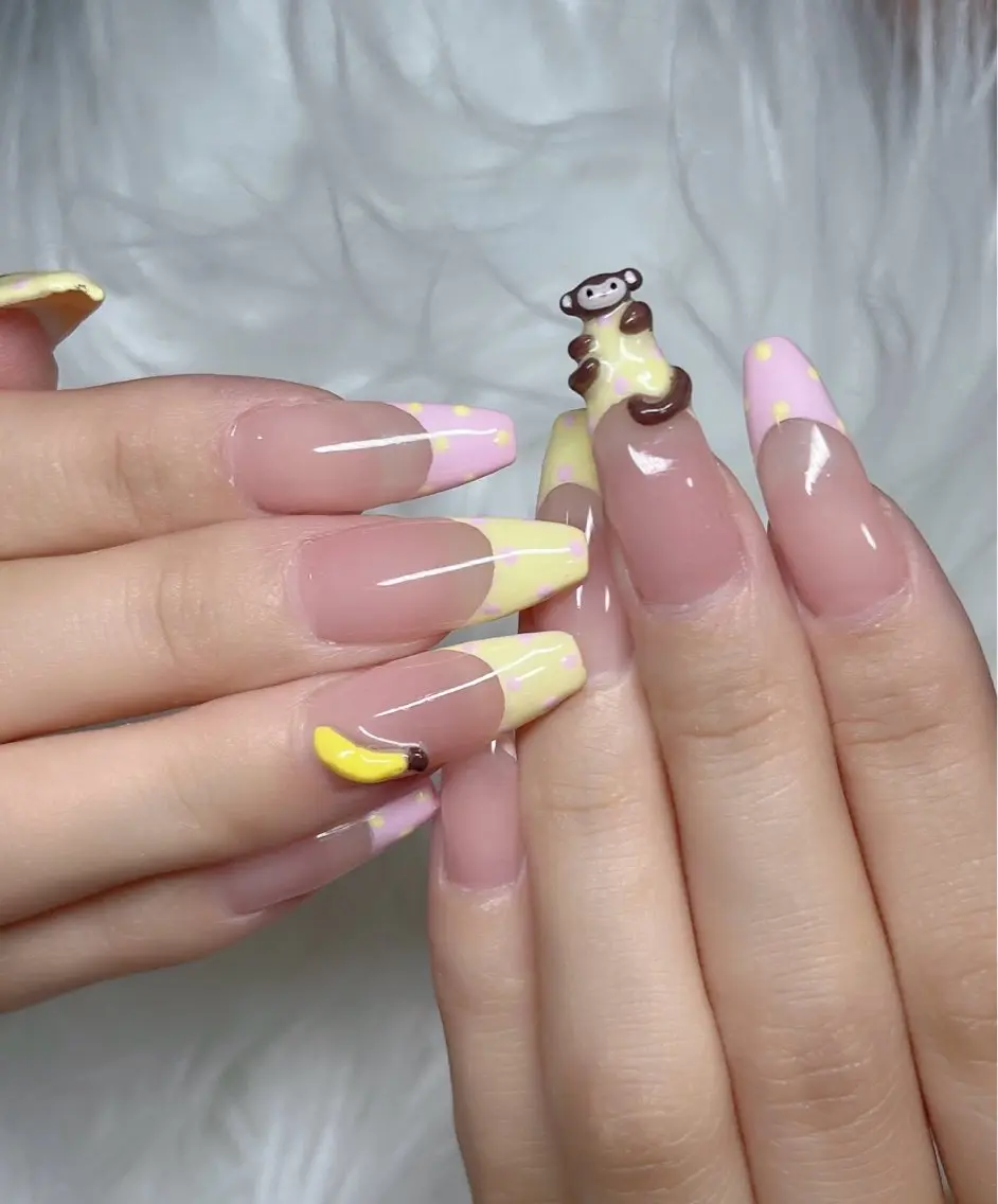 ネイル ハンドネイル YOLO NAILのネイルデザイン