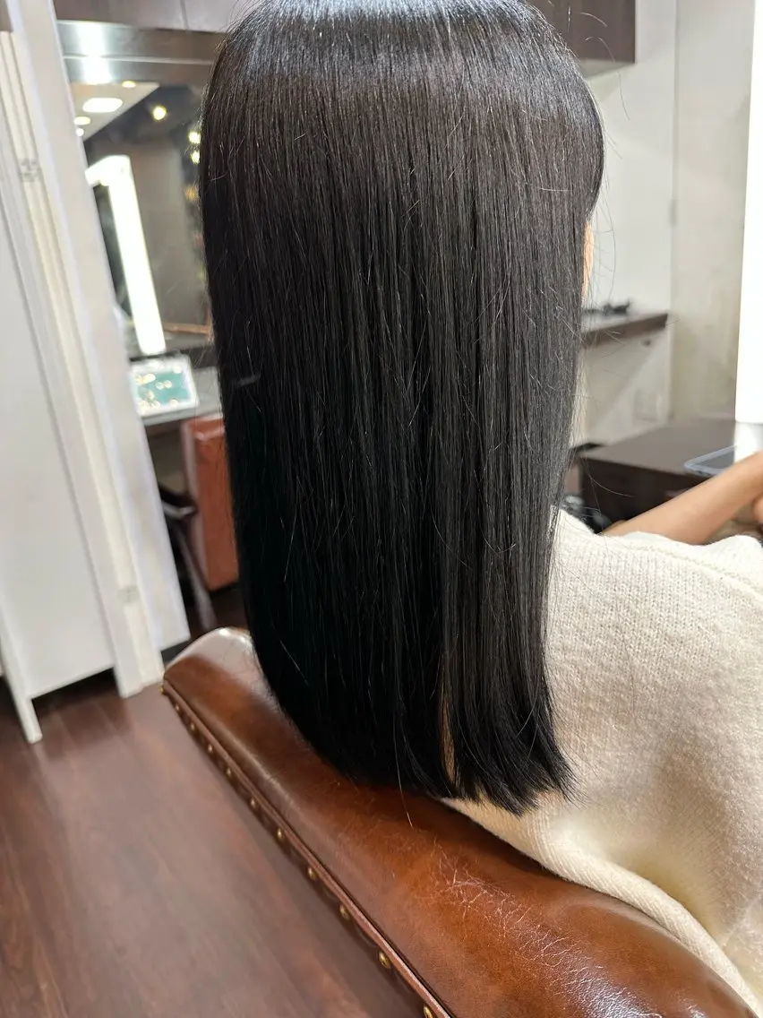 ミディアム カット ヘアカラー 縮毛矯正 toiro横浜 YUJIのヘアスタイル