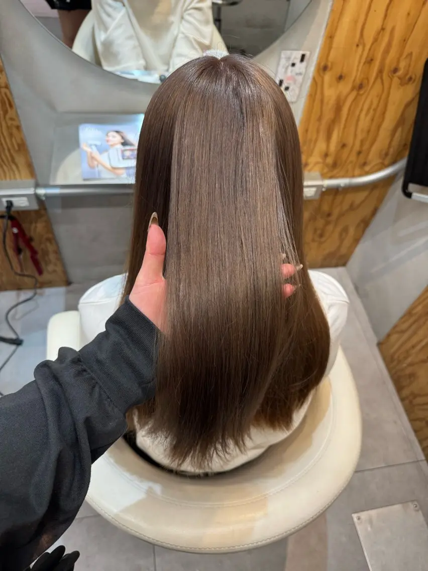 カラー ヘアカラー 🌙ヘーゼルベージュ レイヤーカット🌙のヘアスタイル