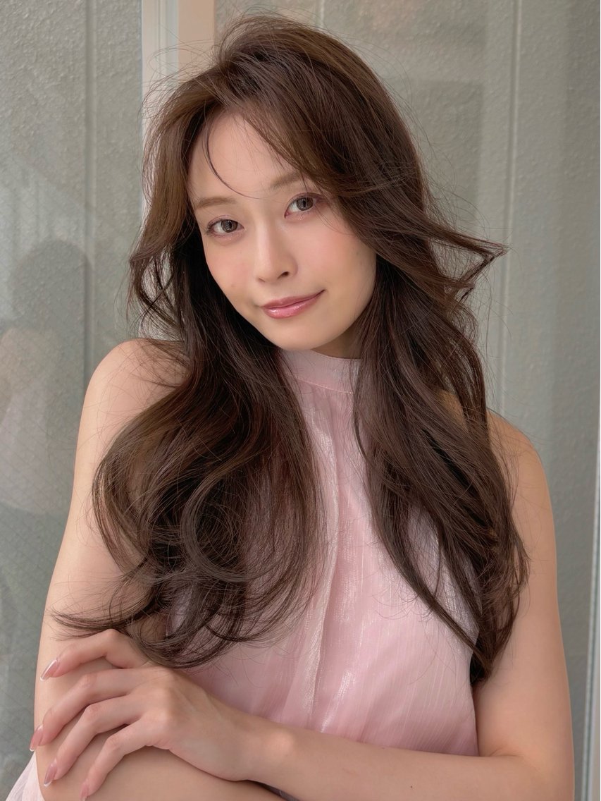 ロング カラー ロングレイヤー 顔まわりレイヤー レイヤーカット ロング カット ヘアカラー トリートメント ボブ・レイヤーカット 吉敷航一のヘアスタイル