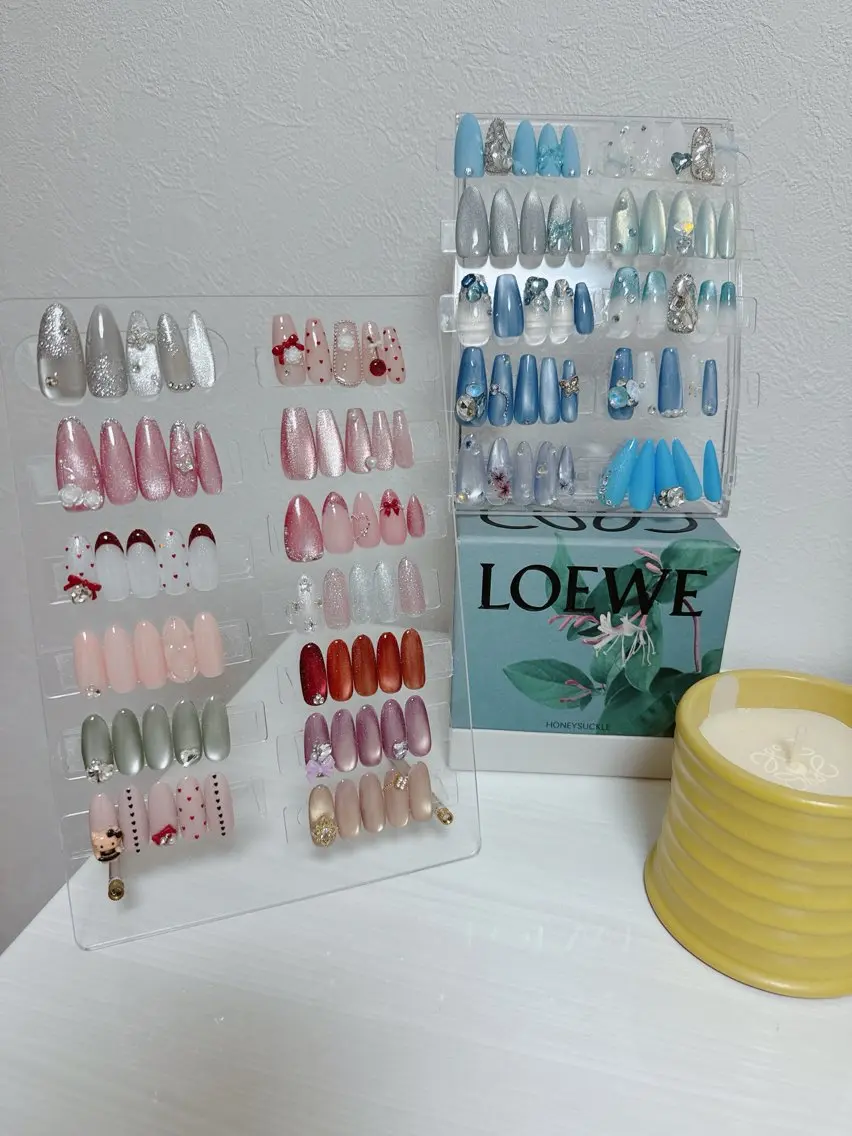 ネイル フレンチネイル ガラスフレンチ キラキラネイル 韓国ネイル 持ち込み Queeens nailのネイルデザイン
