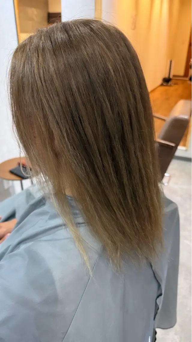 カラー ヘアカラー Bish Yanaのヘアスタイル