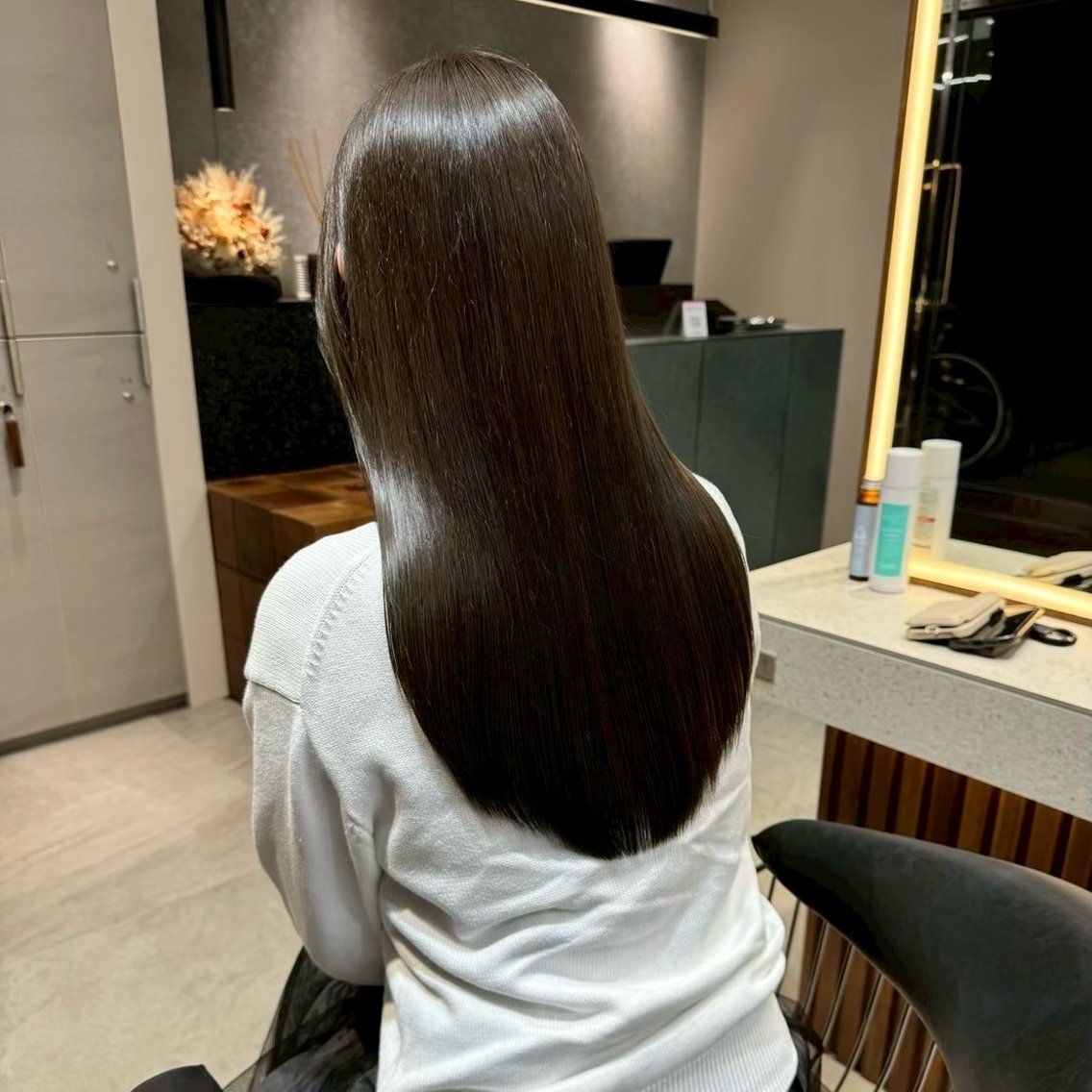 ロング カラー 透明感カラー ダークグレー ダークグレージュ グレージュ ロング カット ヘアカラー 縮毛矯正 トリートメント レイヤー/艶感カラー /メンズ/KOSEIのヘアスタイル