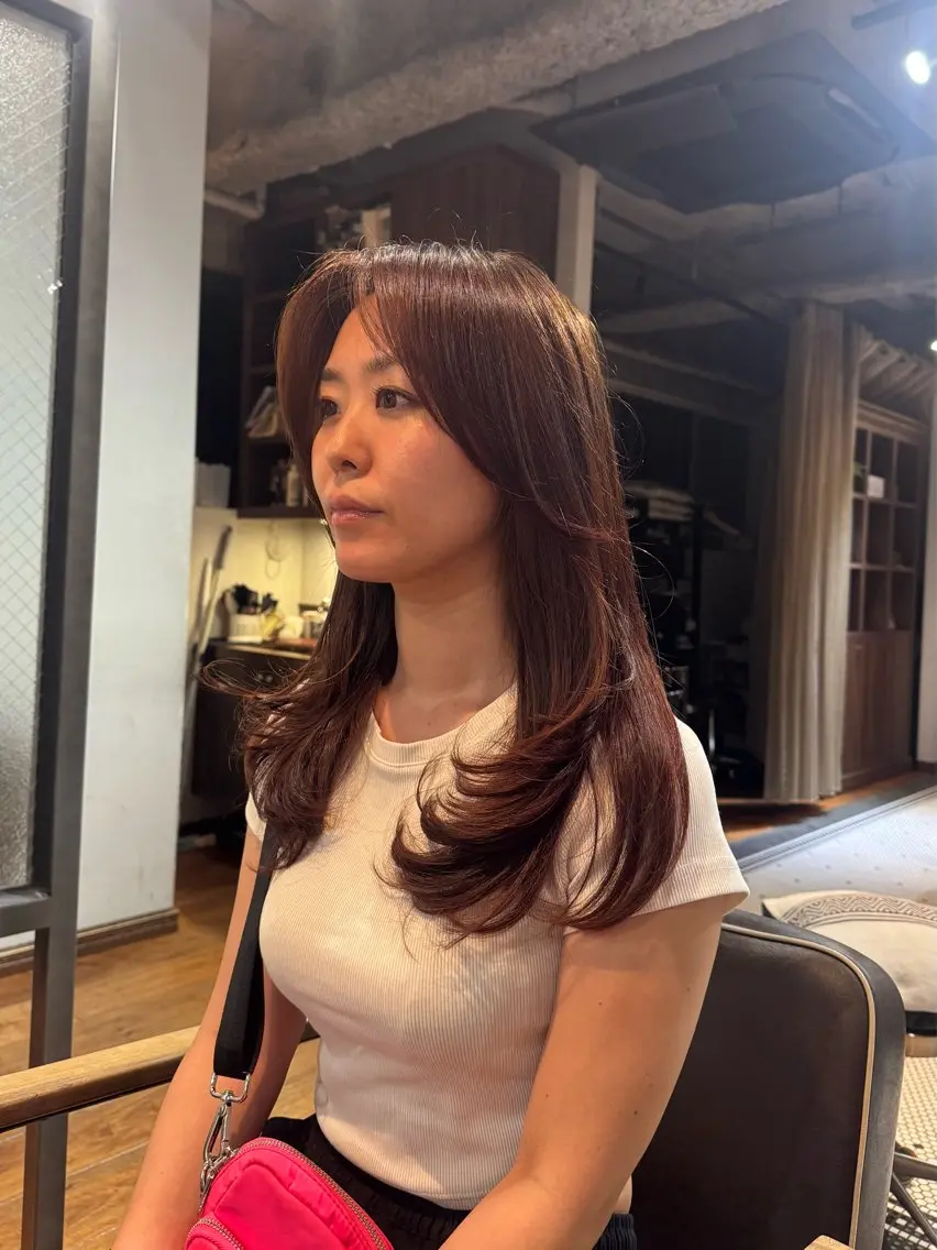 セミロング レイヤーカット カット ヘアカラー TOKUYAMA AYANOのヘアスタイル