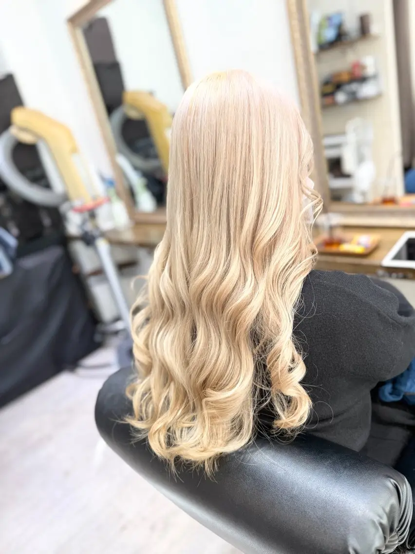 カラー ベージュカラー ブリーチ ブロンド 透明感カラー ハイトーンカラー ヘアカラー ハイトーン✨髪質改善 ✨スパ得意✨ミヤタのヘアスタイル