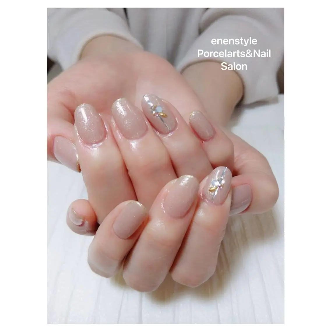 ミディアム ネイル ハンドネイル 🐾enen style 🐾のネイルデザイン