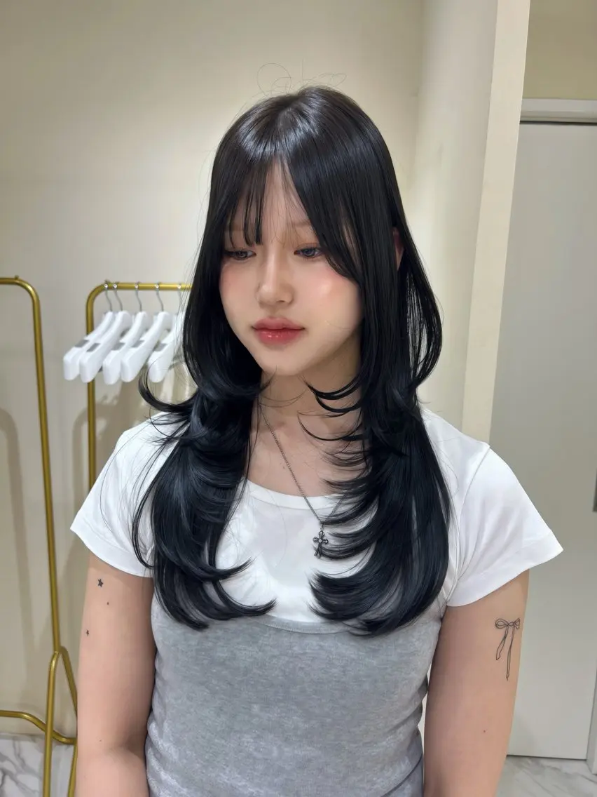 ロング カット ヘアカラー トリートメント hiyori🎀 トレンドレイヤーのヘアスタイル