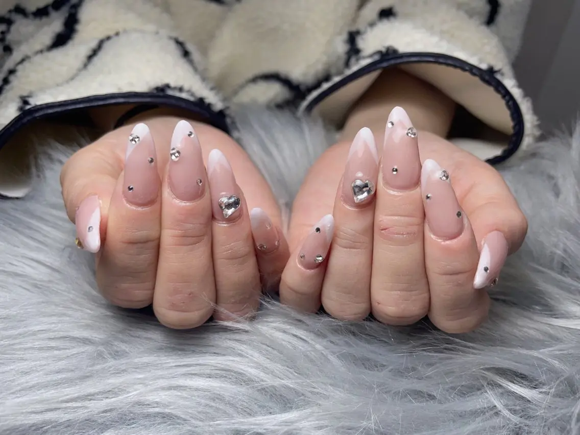 ネイル フレンチネイル ハート ピンク 春ネイル ネイルチップ BLANC.nail yuuのネイルデザイン