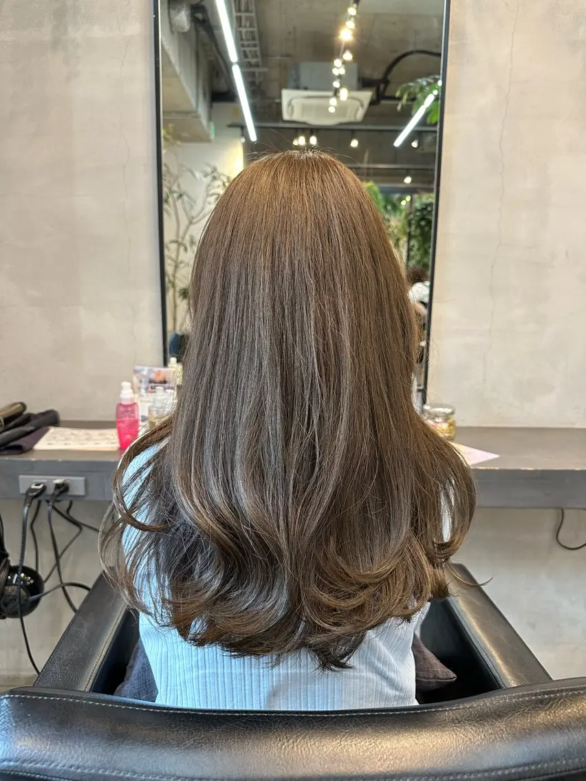 カラー ベージュカラー 川口開世 short cutのヘアスタイル