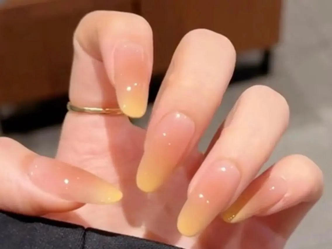 ネイル チークネイル 長さ出し フレンチネイル ガーリー 韓国ネイル sun nail池袋 モデル募集のネイルデザイン