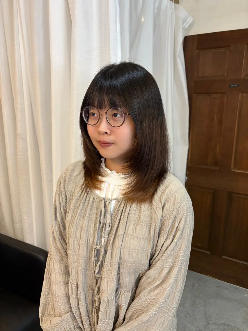セミロング レイヤーカット 顔周りカット ピンク カラー🩰りりのヘアスタイル
