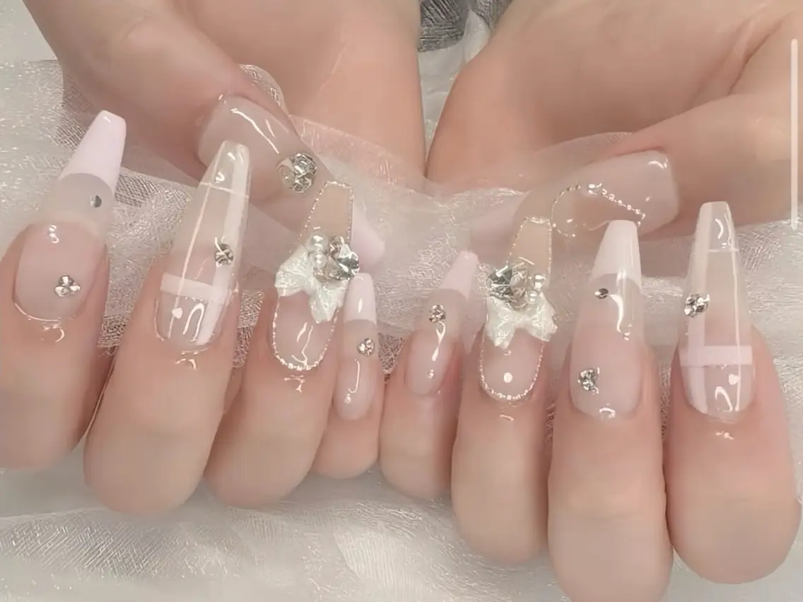 ネイル アニマル柄 ボルドー ブラウン チークネイル フレンチネイル ハンドネイル Rin Nail 新大久保店のネイルデザイン