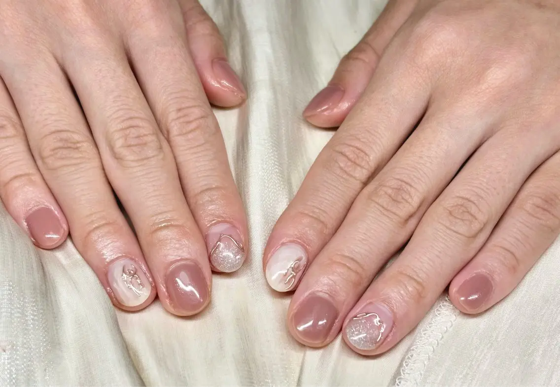 ネイル ニュアンスネイル シンプルネイル ETE LUNA NAILのネイルデザイン