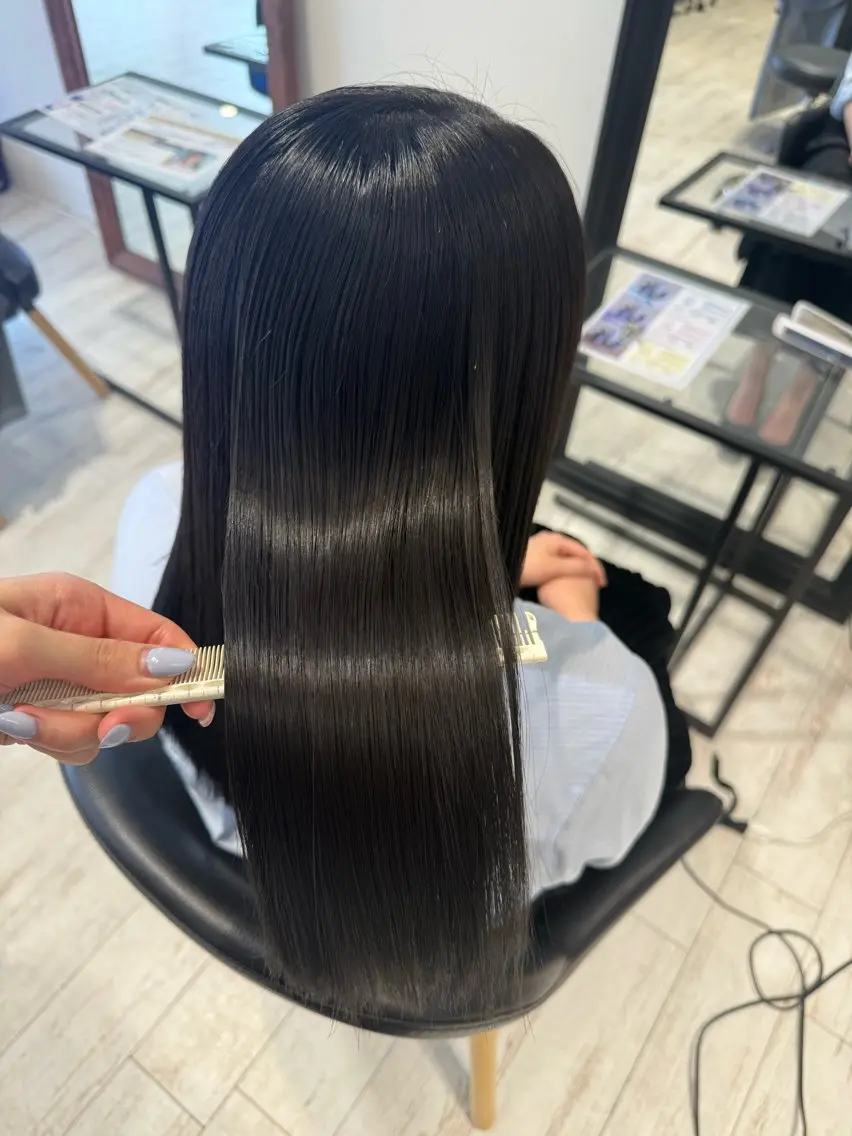 ロング トリートメント カット ヘアカラー トリートメント 森浦 莉乃のヘアスタイル