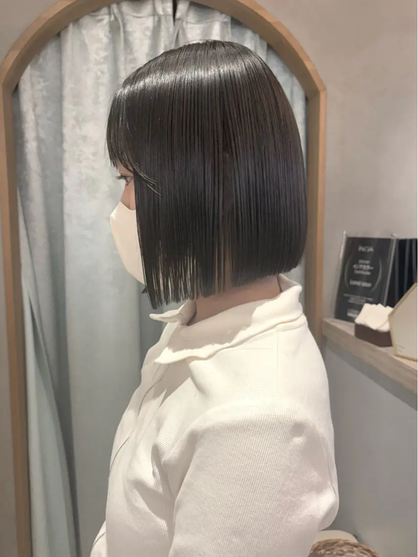 ショート カット 縮毛矯正 トリートメント オリーブベージュ/ボ ブレイヤーたまき🧡のヘアスタイル