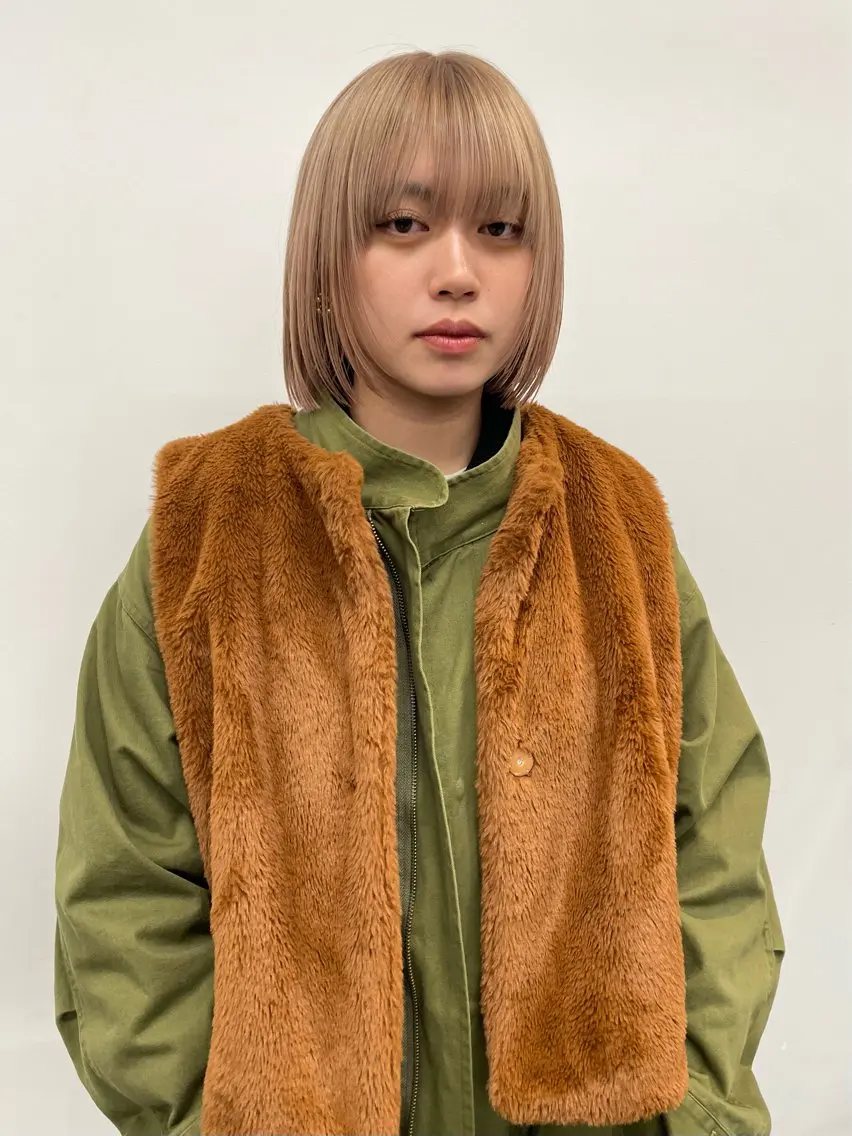 ミディアム カラー オカモト ミユウのヘアスタイル