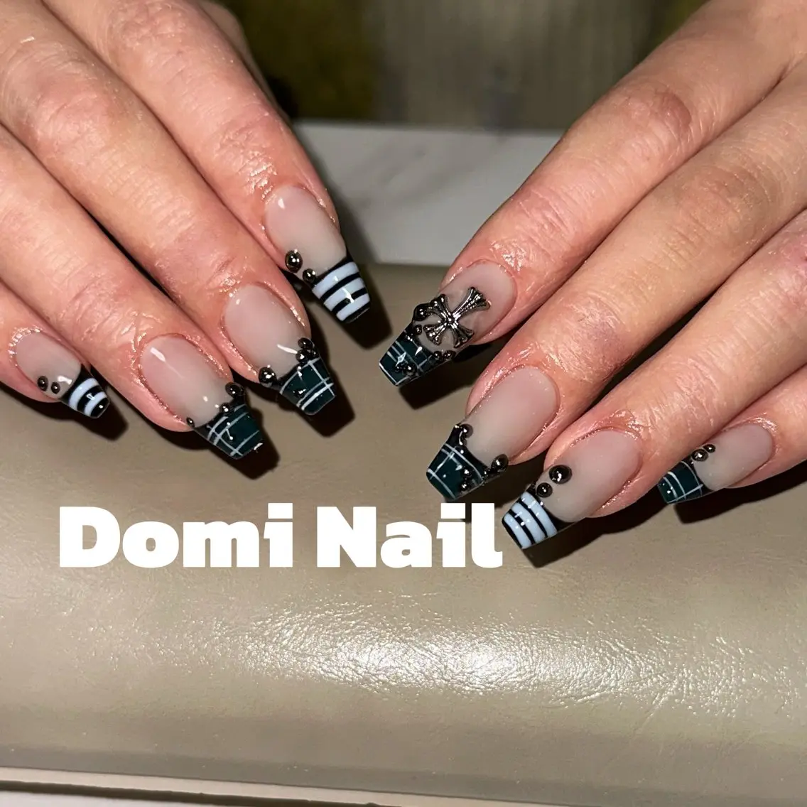 ネイル 持ち込み ネイルチップ ハンドネイル 渋谷 Domi Nailのネイルデザイン