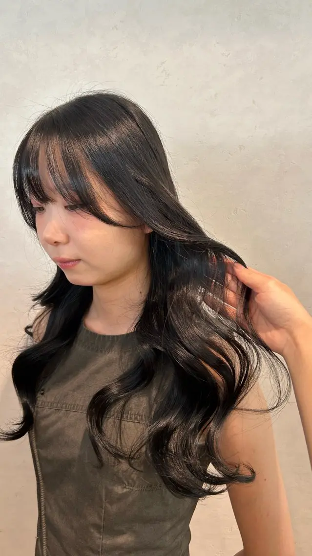 ロング ヘアカラー うる艶縮毛矯正🫧 かほのヘアスタイル