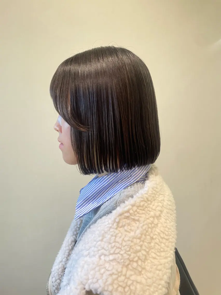 ショート 切りっぱなしボブ ボブ カット ボブ/インナーカラー /眉毛/Miyuのヘアスタイル