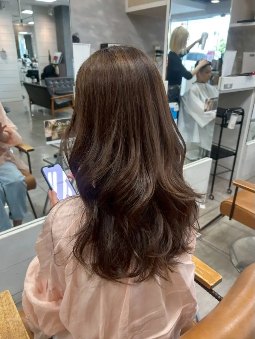 ロング カラー ヘアカラー 西岡 英菜のヘアスタイル