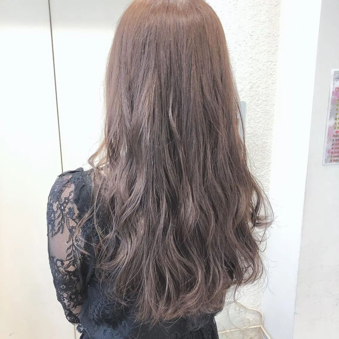 ロング カラー TRENCH 相澤 果歩のヘアスタイル