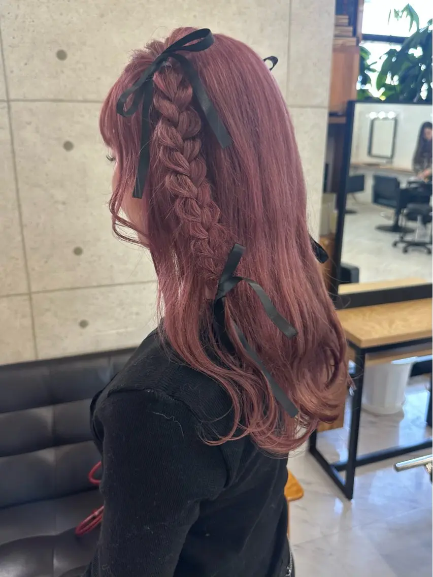 ロング カラー ブリーチ ハイトーンカラー ピンクカラー ヘアカラー 🎀透明感 カラーHiROEのヘアスタイル