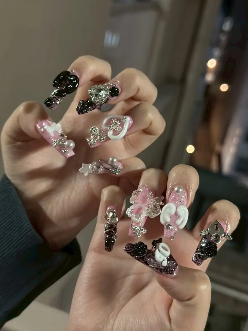 ネイル ハンドネイル Bitty💟 Marinのネイルデザイン