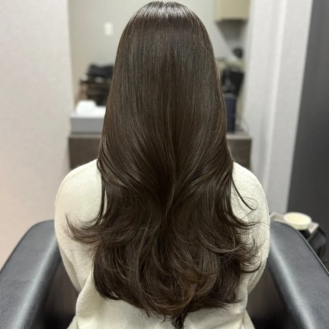 ロング カラー 黒髪 透明感カラー グレージュ オリーブカラー 髪質改善 ヘアカラー トリートメント 髪質改善Ⅰ透明感 艶カラーⅠたつやのヘアスタイル