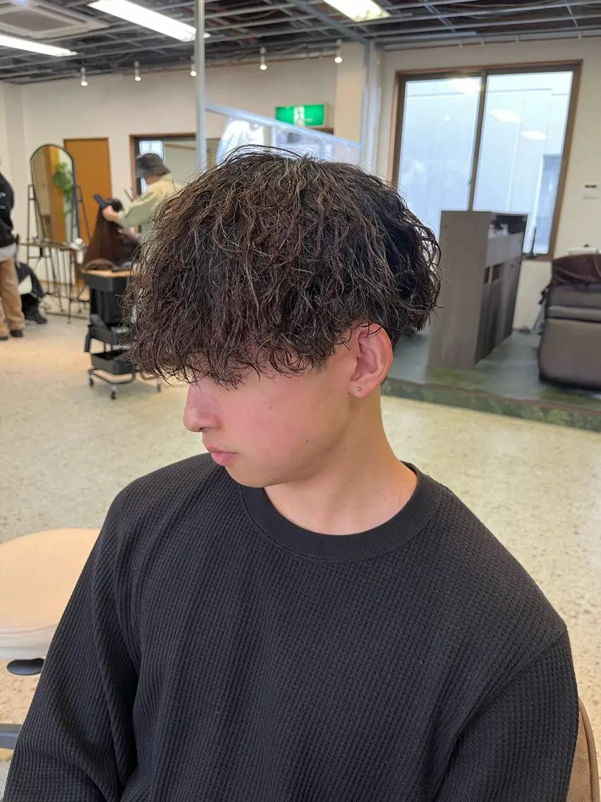 パーマ メンズ カット パーマ トレンドレイヤー✂️ RYOTAのヘアスタイル