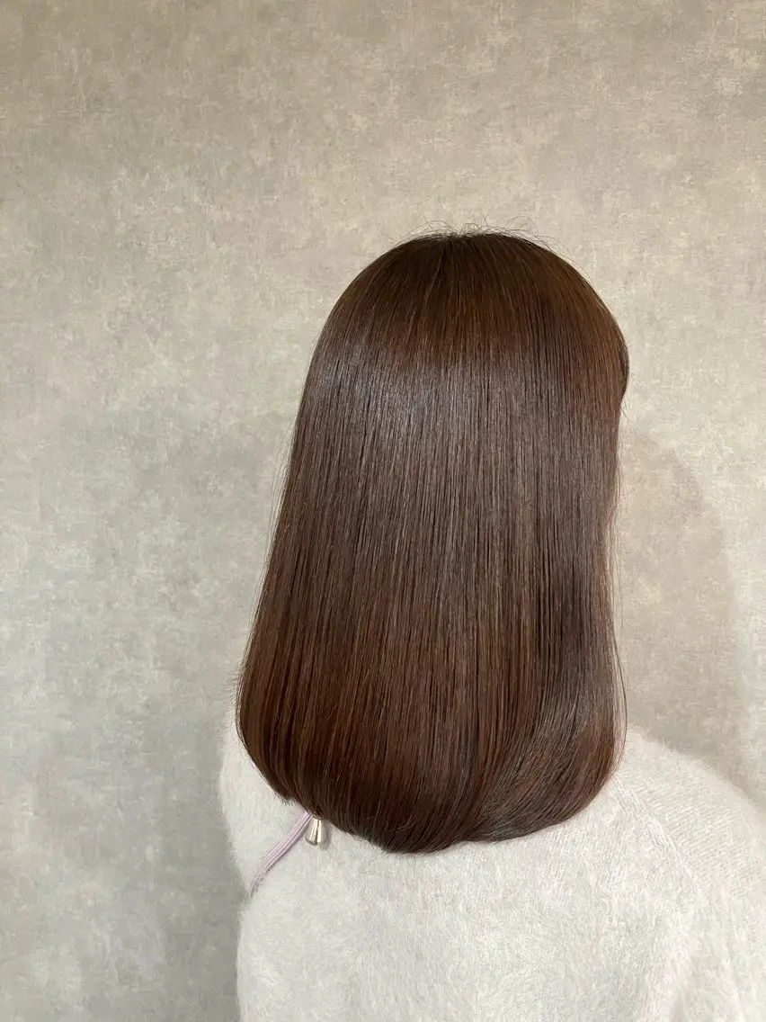 ミディアム 山岡 美穂のヘアスタイル